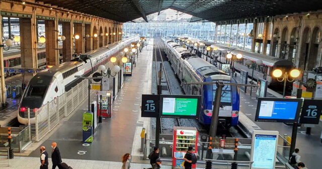 1761565179_sncf-pagaille-sur-les-rails-dans-le-sud-est-ce-qu-il-faut-savoir-pour-votre-remboursement.jpg
