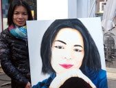 Hoa Nguyen Kieu menyelenggarakan pameran Éclosions dan akan menawarkan tiga potret diri. Foto Michel Koebel