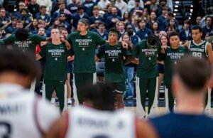 Berjuang untuk sukses meskipun ada keberangkatan penting