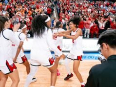 Bola basket wanita nomor 9 memenangkan film thriller atas No. 8 Tennessee