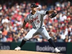 Detroit Tigers RHP Jack Flaherty menggunakan opsi pemain untuk tetap bersama tim pada tahun 2026