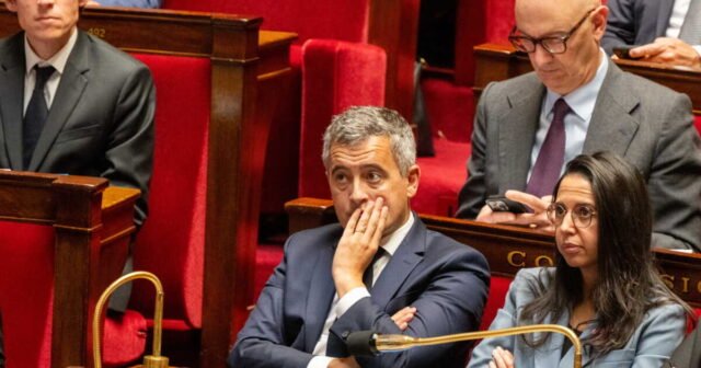 1762635417_ca-me-dechire-gerald-darmanin-se-desole-de-la-suspension-de-la-reforme-des-retraites-et-des-debats-a.jpeg