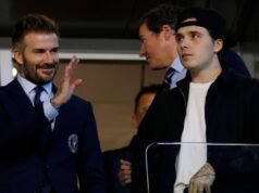 Reaksi Brooklyn Beckham terhadap ayah David yang akhirnya dianugerahi gelar bangsawan | Sepak Bola | olahraga