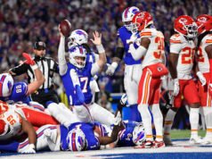 Allen memiliki 3 gol dan Bills menggunakan pertahanan yang kuat untuk mengalahkan Mahomes dan Chiefs 28-21