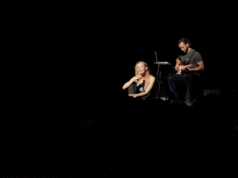 Irène Voyatzis dalam Menjadi Ayah Seorang Bajingan oleh Lola Guiton