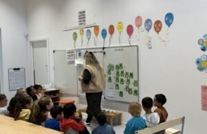 tahun ajaran pertama untuk sekolah lingkungan Prévert