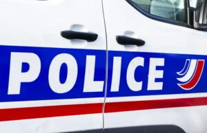 Bouches-du-Rhone. Seorang pengemudi mencoba menghindari penangkapan karena tol, melukai tiga petugas polisi