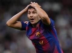 Flick ingin mempertahankan pemain sayap Barcelona berusia 19 tahun itu meski ada tawaran penting untuk Januari