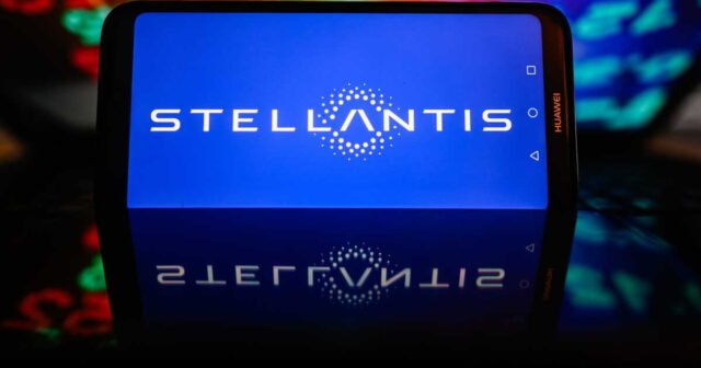 stellantis-du-potentiel-en-bourse-pour-le-n-1-de-l-auto-du-cac-40-l-europe-perd-la-guerre-avec-la-ch.jpeg