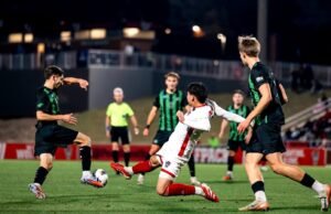 Sepak bola putra bertandang ke Georgetown untuk pertandingan perempat final NCAA