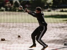 Lintasan dalam ruangan dimulai dengan dua kompetisi