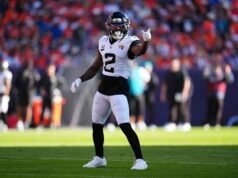 Jaguar CB Jourdan Lewis akan menjalani operasi kaki akhir musim, menurut sumber AP