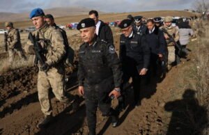 Turki. Dua warga Prancis tewas dalam kecelakaan pesawat yang membawa kepala staf Libya