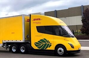 DHL menerima Tesla Semi-listrik pertamanya