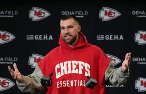Malam emosional Travis Kelce di Stadion Arrowhead bisa menjadi malam terakhirnya karena keputusan pensiunnya sudah dekat