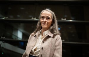 Komite penyelidikan parlemen terhadap lembaga penyiaran publik: Delphine Ernotte dikritik oleh kelompok ekstrim kanan