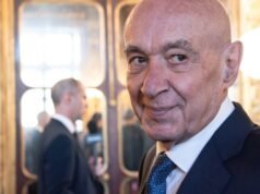 Hadiah Humor Politik 2025: Senator Claude Malhuret diberi penghargaan “untuk semua karyanya”