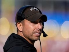 Penn State sedang bernegosiasi untuk mempekerjakan Matt Campbell dari Iowa State sebagai pelatih kepala berikutnya