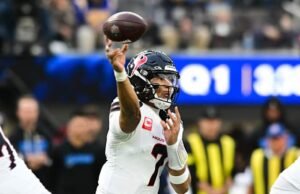 Tim Texas mengamankan tempat playoff ketiga berturut-turut dengan kemenangan 20-16 atas Chargers