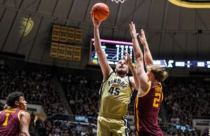 #6 Purdue tetap tak terkalahkan dalam permainan Sepuluh Besar dengan kemenangan atas Minnesota – Purdue Boilermakers