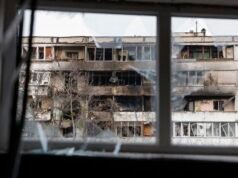 Perang di Ukraina: Separuh wilayah Kiev tenggelam dalam kegelapan setelah serangan Rusia terhadap sistem energi Ukraina