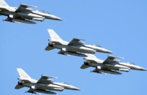 Ukraina siaran langsung: Polandia mengerahkan jet tempur setelah serangan Rusia ke Ukraina