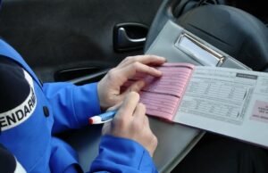 hukum otomotif. Apakah ide bagus untuk menggugat tilang?