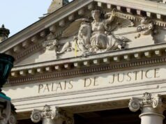 hukuman penjara untuk anak berusia tiga puluh tahun yang provokatif