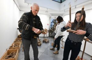 Vosges. Penduduk hutan menjajah Épinal untuk Pertemuan Beku terakhir