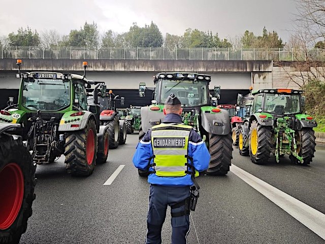 1768201183_pl-tracteurs.jpg