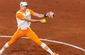 Penghargaan Softball AS dan D1Softball dari Karlyn Pickens Garner