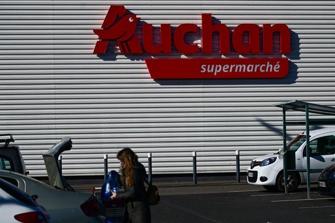 Supermarket Auchan di Béziers (Hérault), Maret 2025.