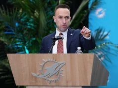 Tiga dari lima pelatih kepala pertama adalah koordinator pertahanan