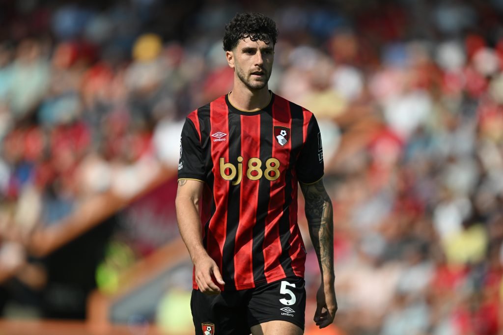 Marcos Senesi dari Bournemouth