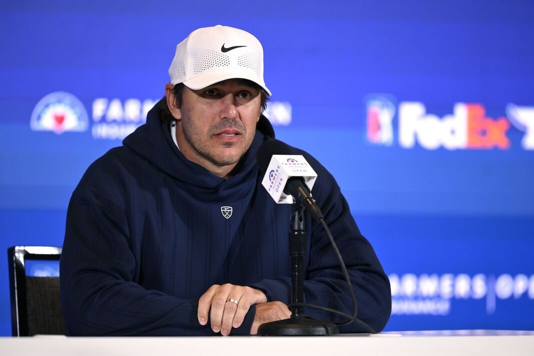 Brooks Koepka berbicara pada konferensi pers