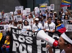 Lebih dari dua ratus tahanan politik yang tidak mendapat amnesti di Venezuela mulai melakukan mogok makan