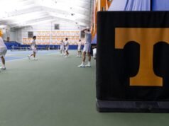 Pertandingan tenis putra Tennessee vs. Michigan State dibatalkan