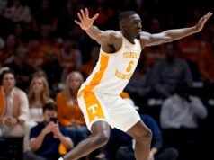 PUSAT HOOPS: #25/RV Tennessee di Kentucky