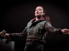 Tayang perdana malam bersama Anne Conti