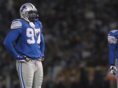 Mantan gelandang bintang Detroit Lions Tracy Scoggins meninggal dunia pada usia 56 tahun