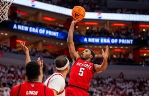 Paket jatuh ke #24 Louisville