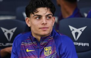 Barcelona memblokir jalan keluar pinjaman pemain berusia 18 tahun itu pada bulan Januari dan Flick terus memperhatikannya