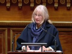 Dalam suasana yang terkadang tegang, Senat memberikan suara pada rancangan undang-undang yang menentang eksploitasi seksual online