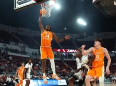 Pita bergulir untuk kemenangan Negara Bagian Mississippi 73-64