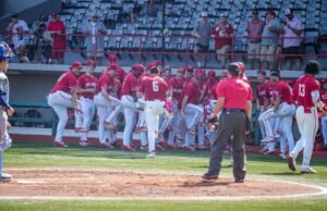 Pelanggaran Wolfpack berlanjut dengan kemenangan 10-4 atas Indiana State