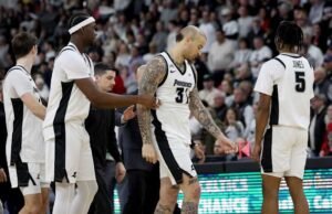 Big East menskors Powell dari Providence selama 2 pertandingan dan memberinya penalti 3 pertandingan karena permainan pertarungan