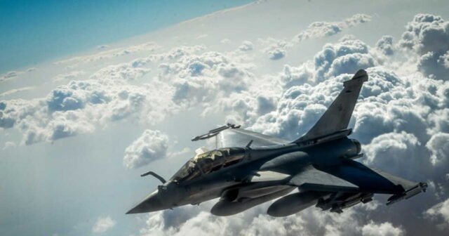 1771218041_rafale-l-inde-demande-31-avions-marine-supplementaires-un-contrat-potentiel-colossal-pour-dassault.j.jpeg