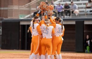 Lady Vols Dengan Suara Bulat No.1