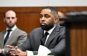 Hakim mengabulkan sidang, menimbulkan kekhawatiran bahwa hak mantan pelatih Michigan Moore mungkin telah dilanggar