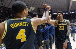 Lendeborg menanggapi kontroversi, Cadeau menemukan koneksi saat bola basket No. 1 Michigan mengungguli Purdue